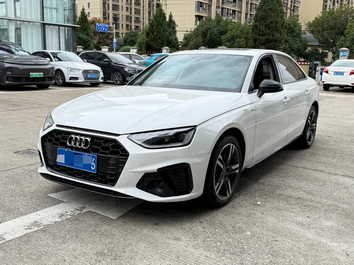 Audi A4L  40 TFSI 