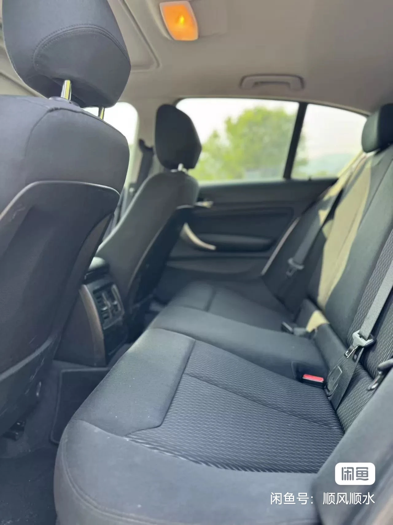 BMW 118i - interior