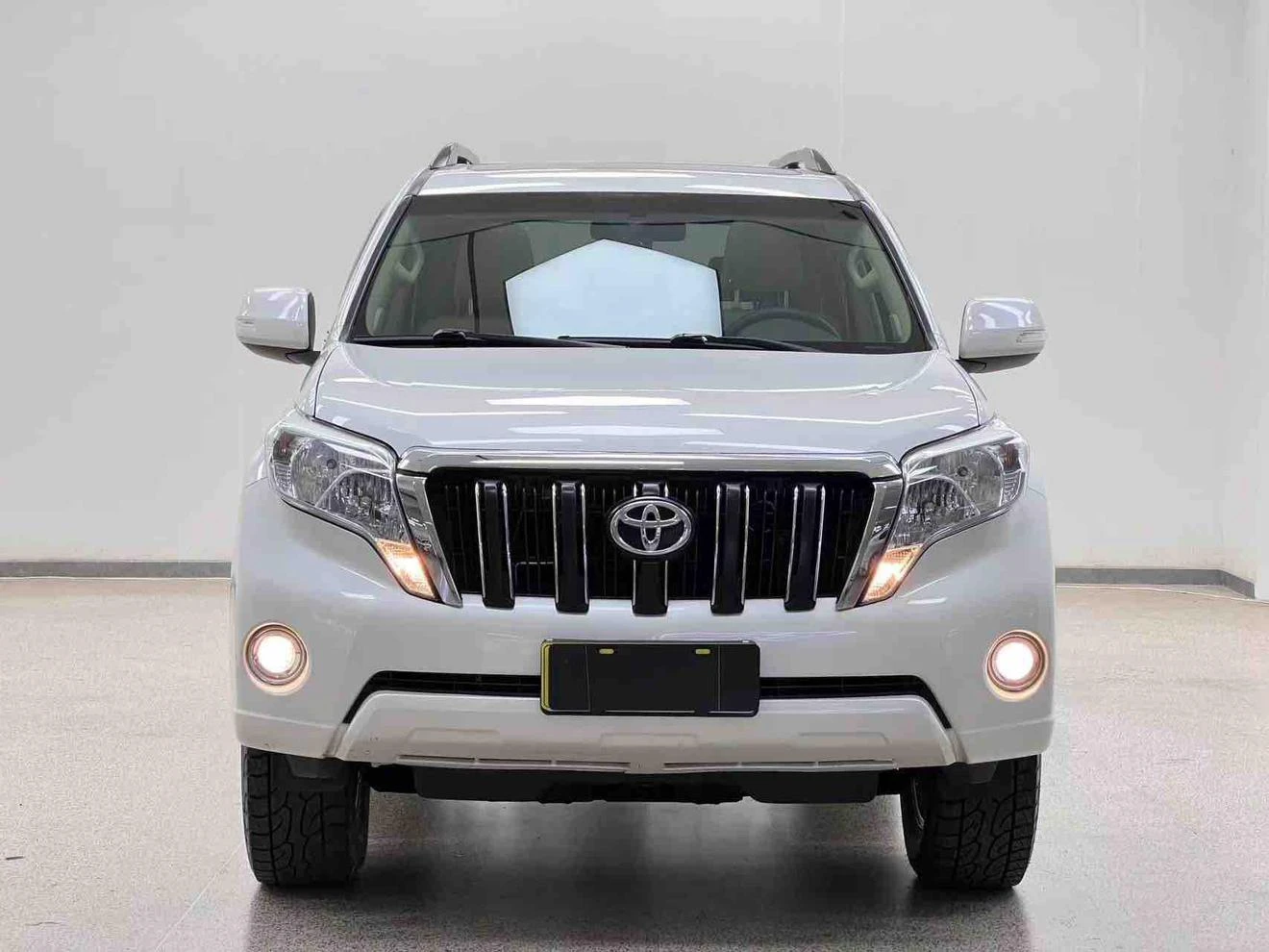 Toyota Prado - exterior
