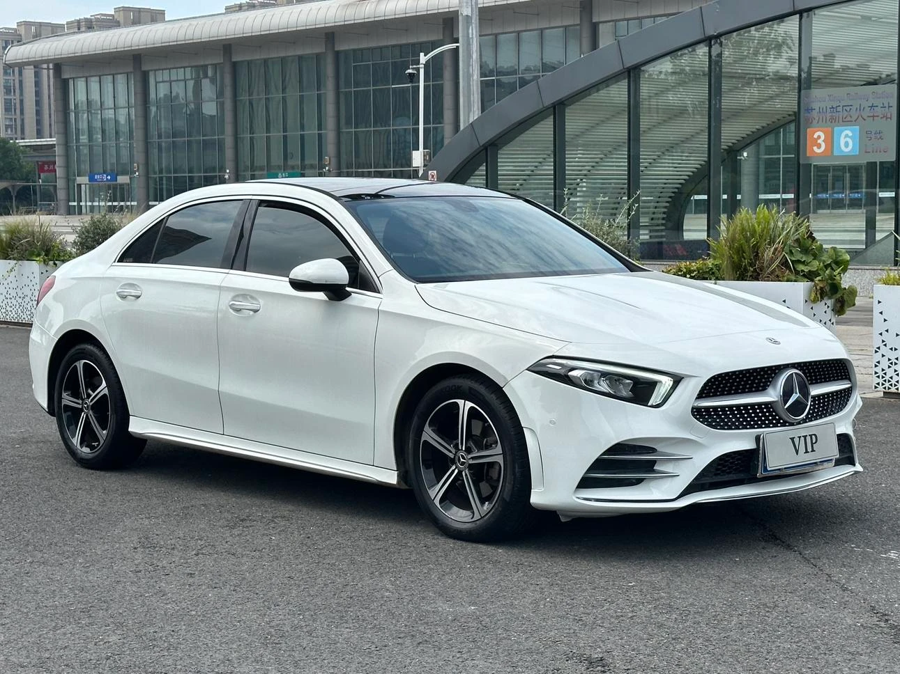 Mercedes-Benz A-Class A200 L Facelift Sport - exterior