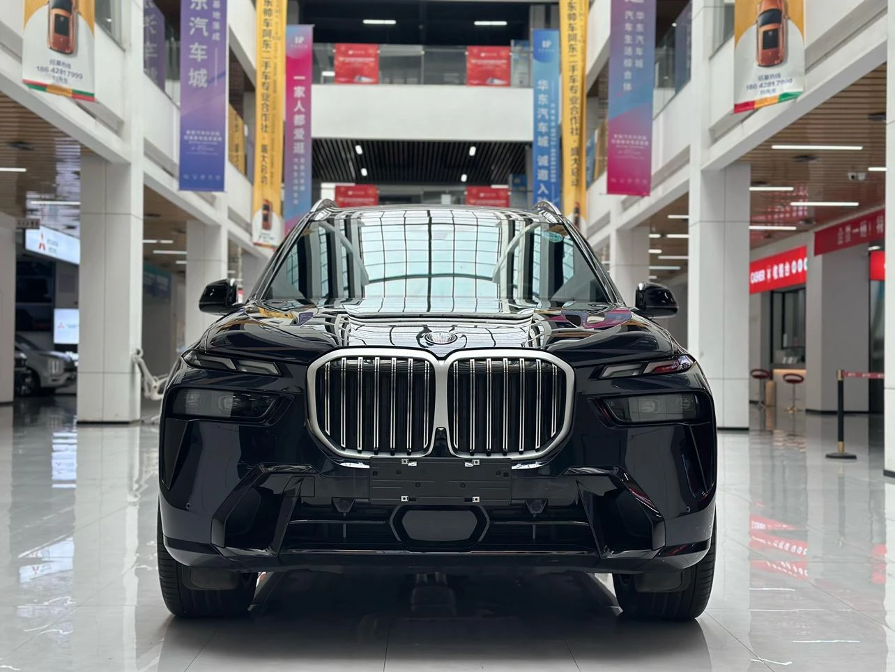 BMW X7 xDrive40i Premium M Sport Package - exterior