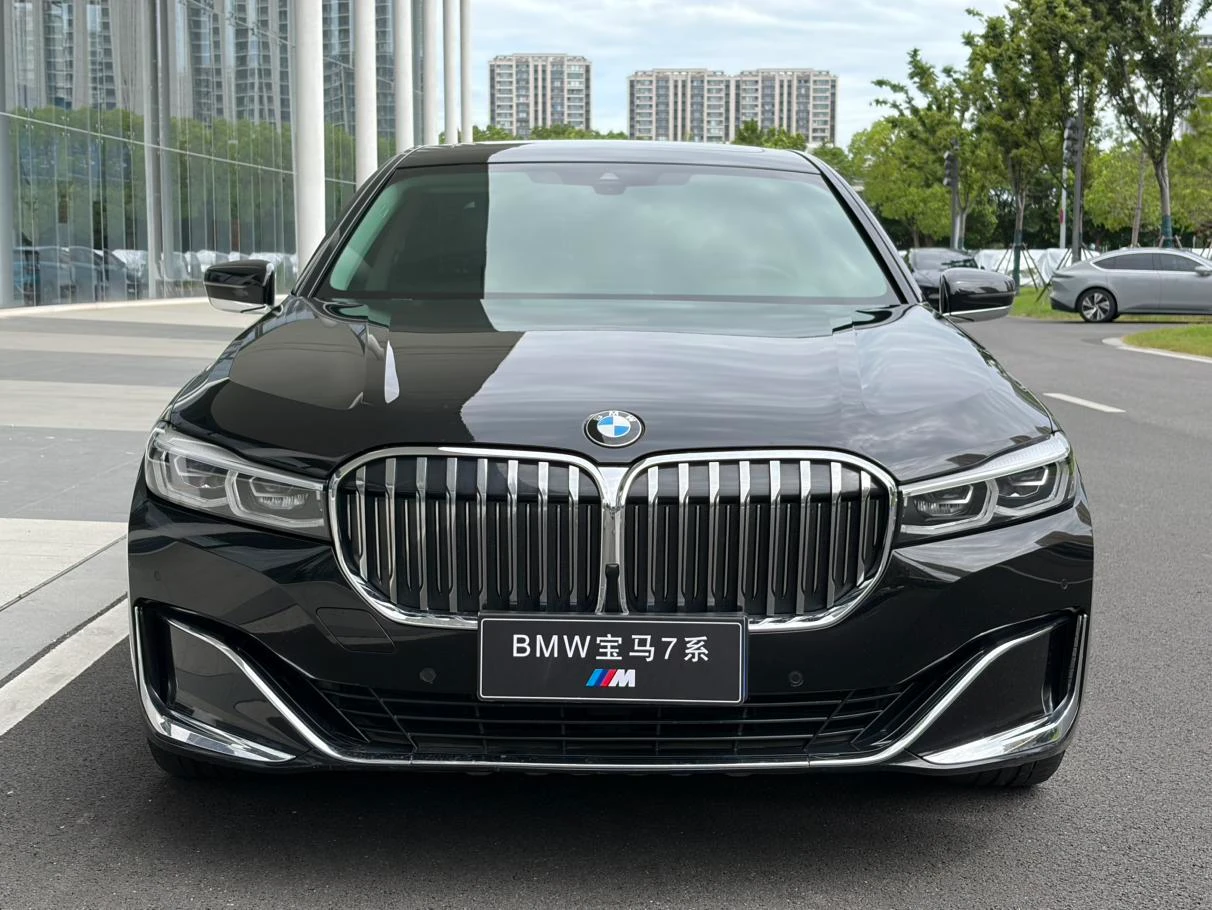 BMW 7 Series 740Li Leading Luxury Package - exterior