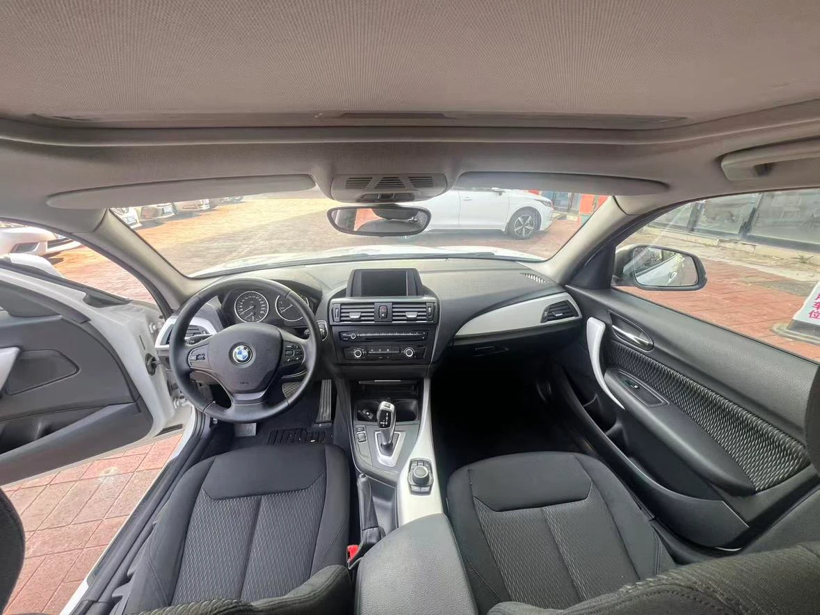 BMW 1 Series 116i  - interior