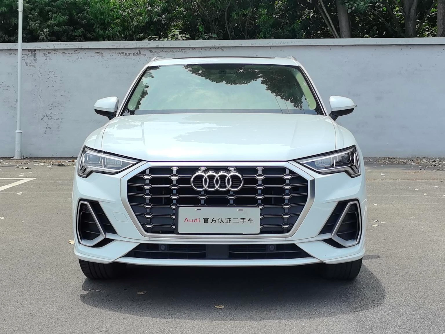 Audi Q3 35 TFSI Progressive - exterior