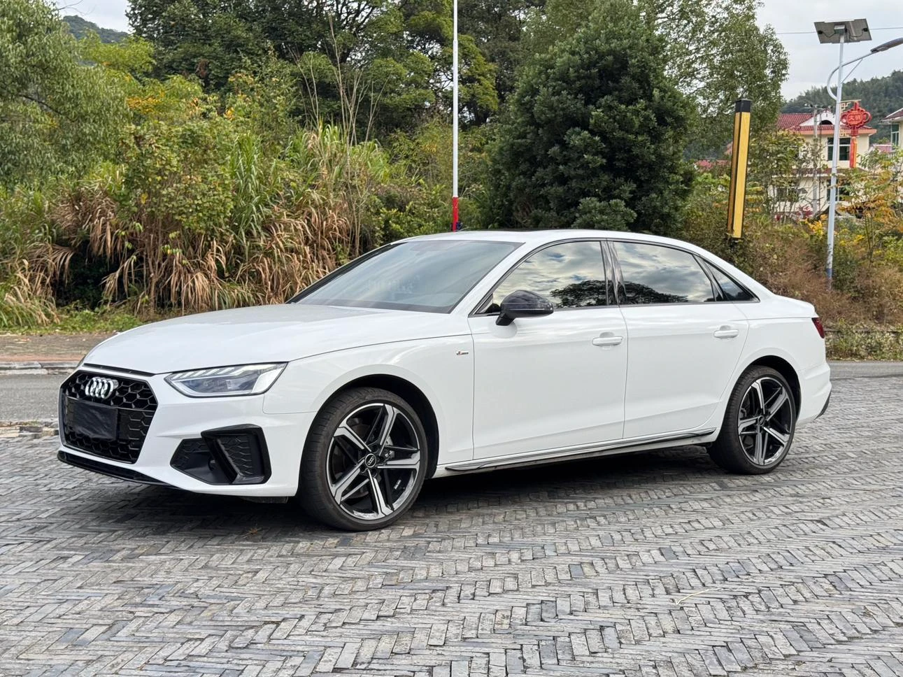 Audi A4L 40 TFSI Luxury Sport