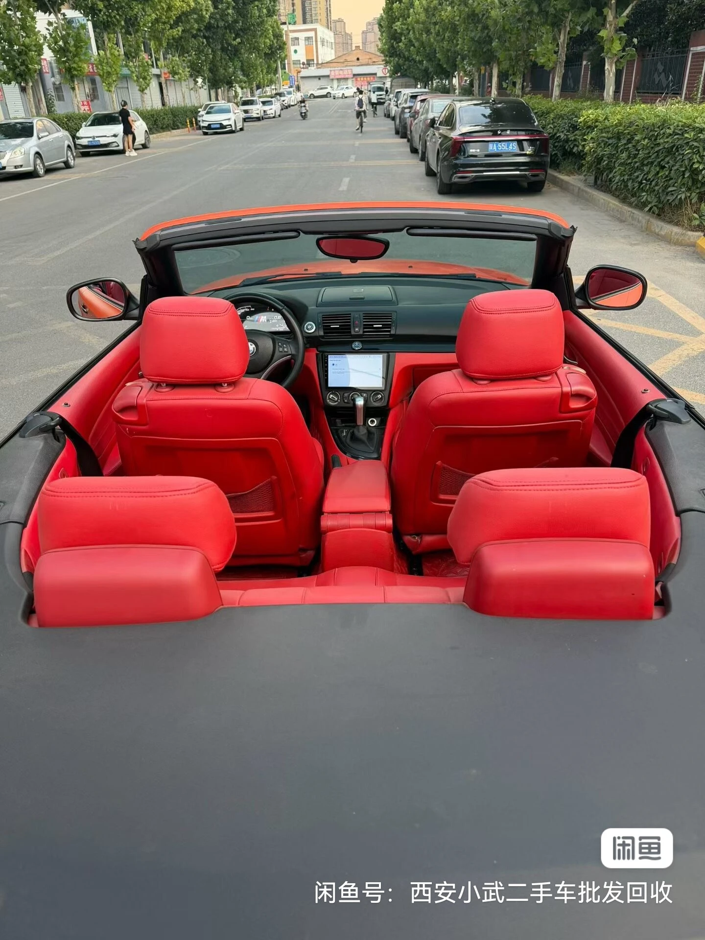 BMW 125i - interior