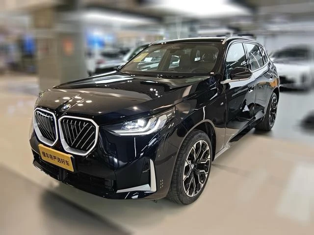BMW X3 30L Leading