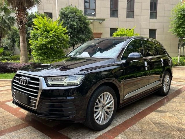 Audi Q7 45TFSI Sport