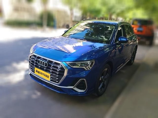 Audi Q3L 35 TFSI Fashion Dynamic Trim