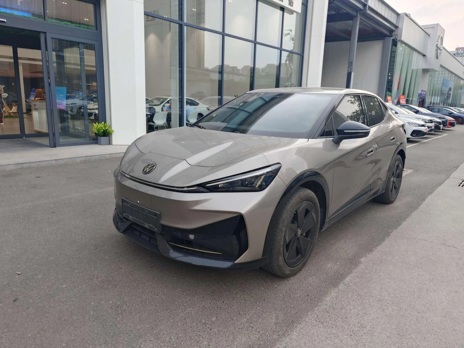 Volkswagen UNYX 06 Ultra
