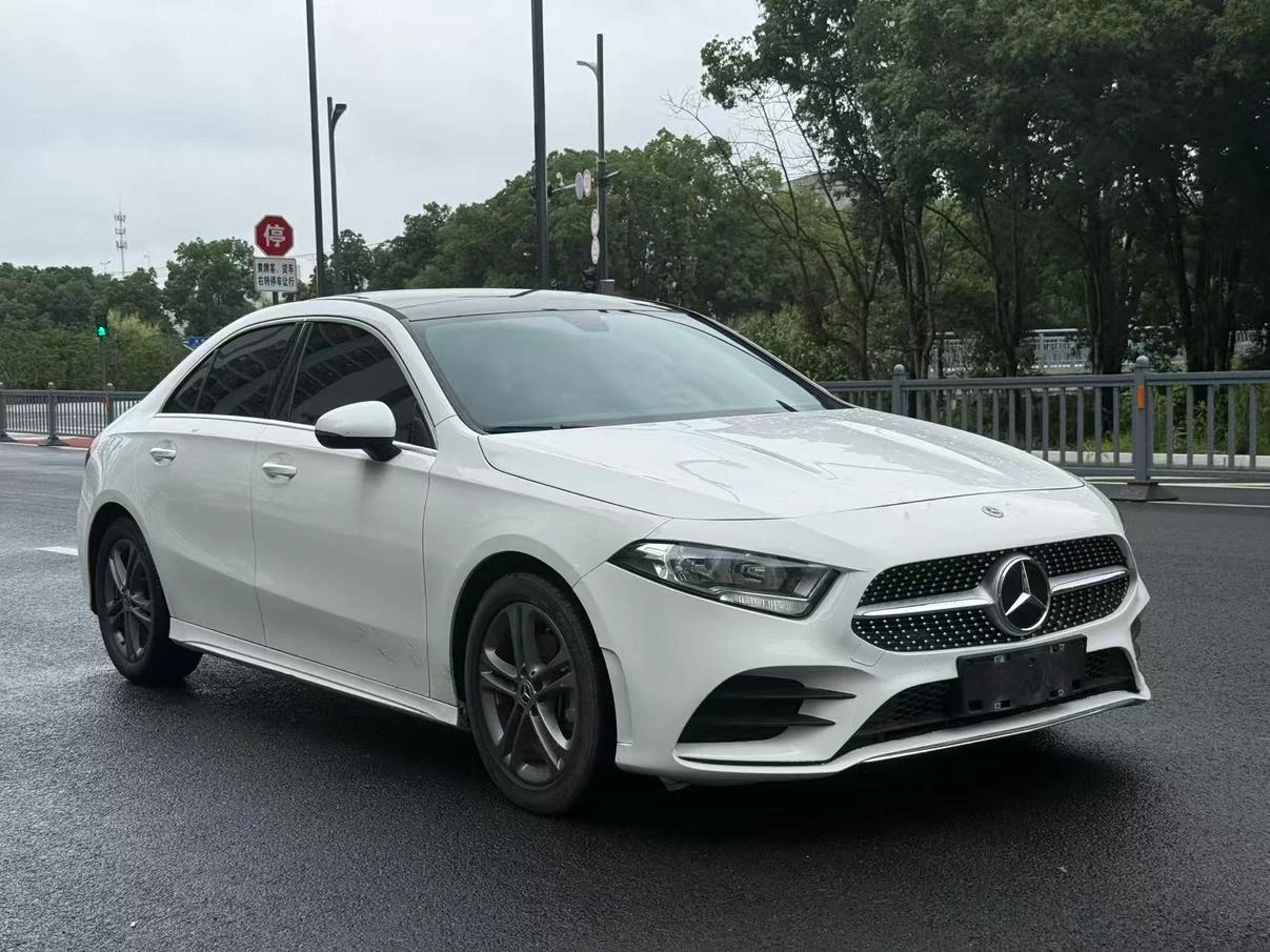 Mercedes-Benz A-Class  180 L - exterior