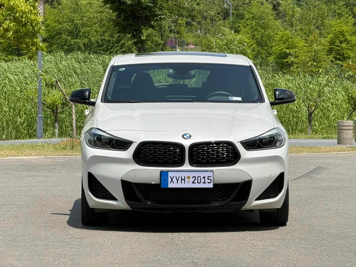 BMW X2 sDrive25i Night Edition - exterior