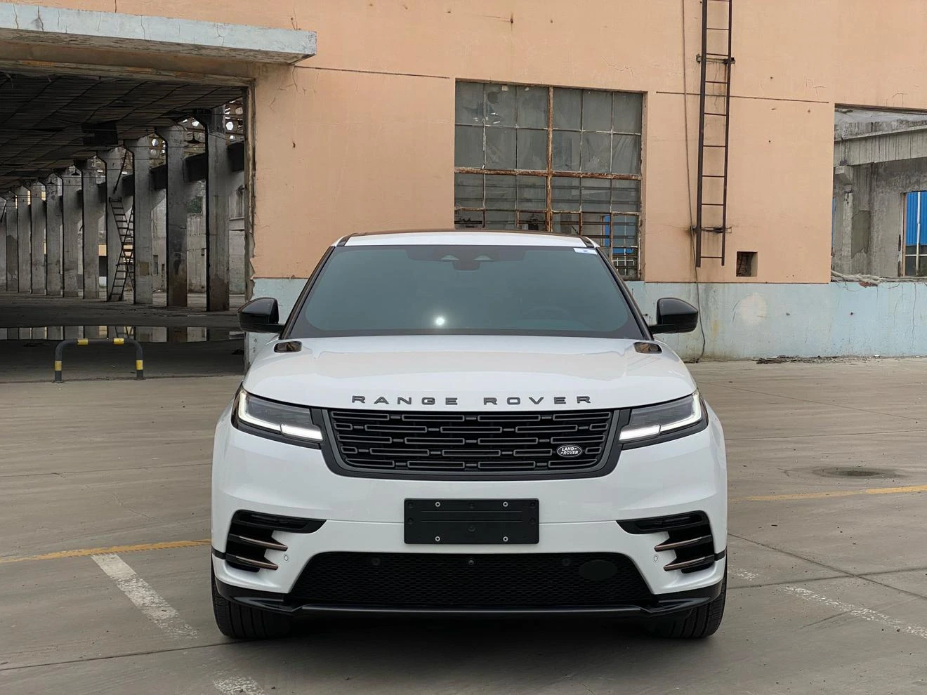  Land Rover Range Rover Velar Dynamic HSE - exterior
