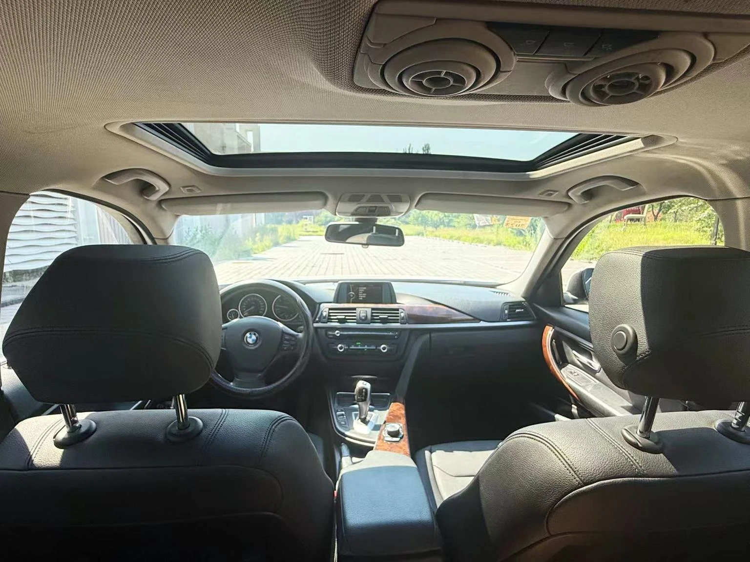 BMW 3 Series 320Li - interior