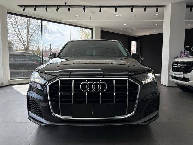 Audi Q7 55 TFSI Sport Trim - exterior