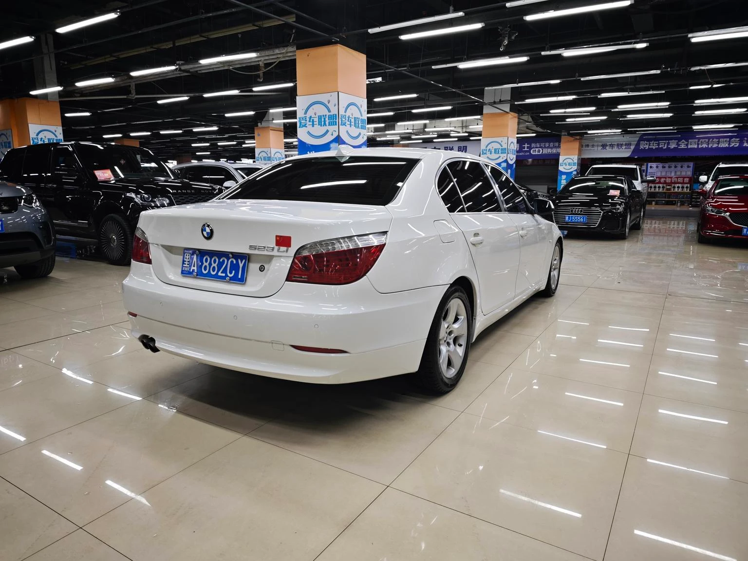 BMW 523Li Leading - exterior