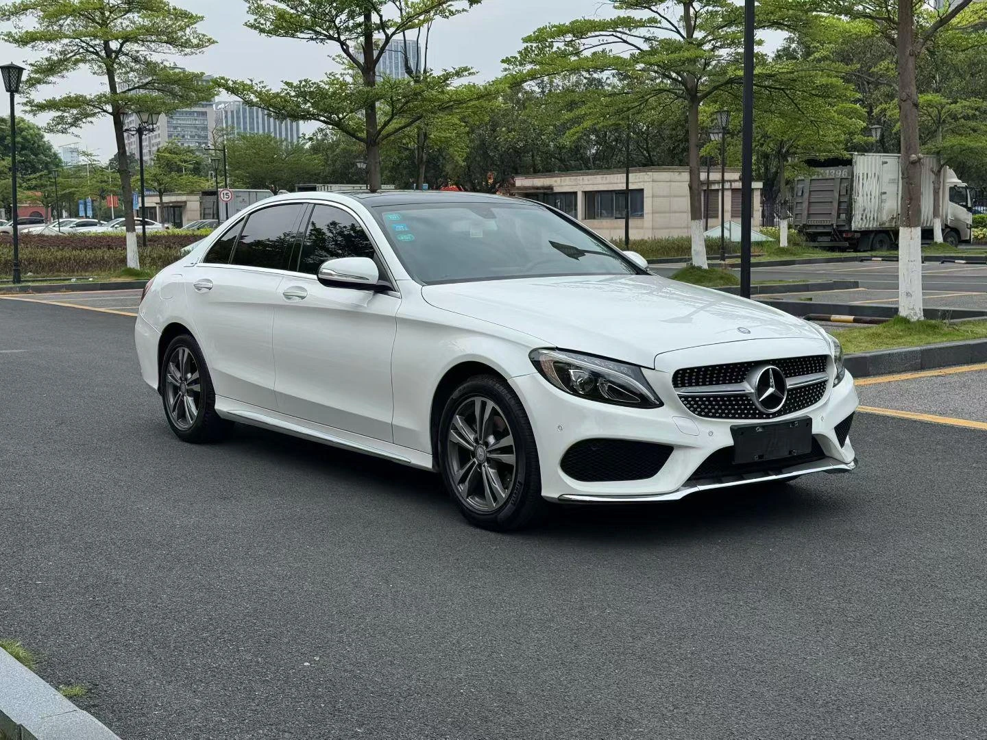 Mercedes-Benz C 200 L Sport - exterior