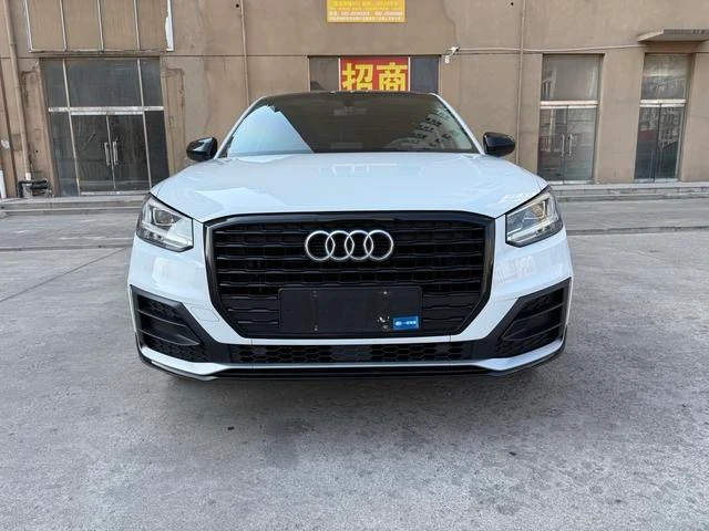 Audi Q2L 35TFSI Premium Dynamic - exterior