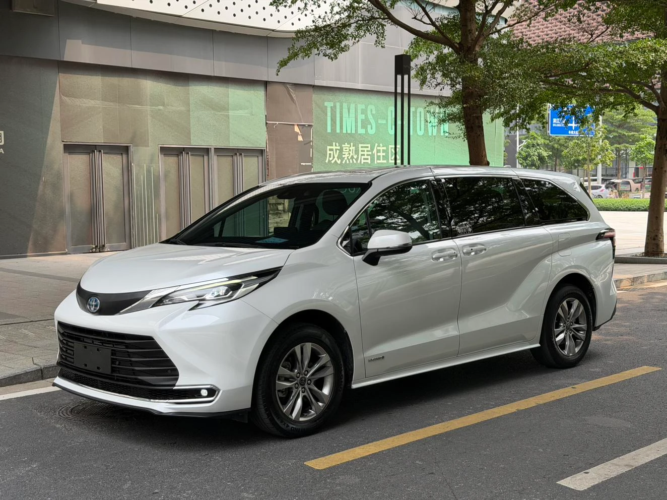 Toyota Sienna Hybrid 2.5L Comfort Edition