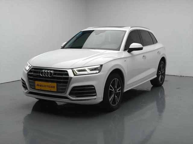 Audi Q5L 40TFSI Fashion Trim