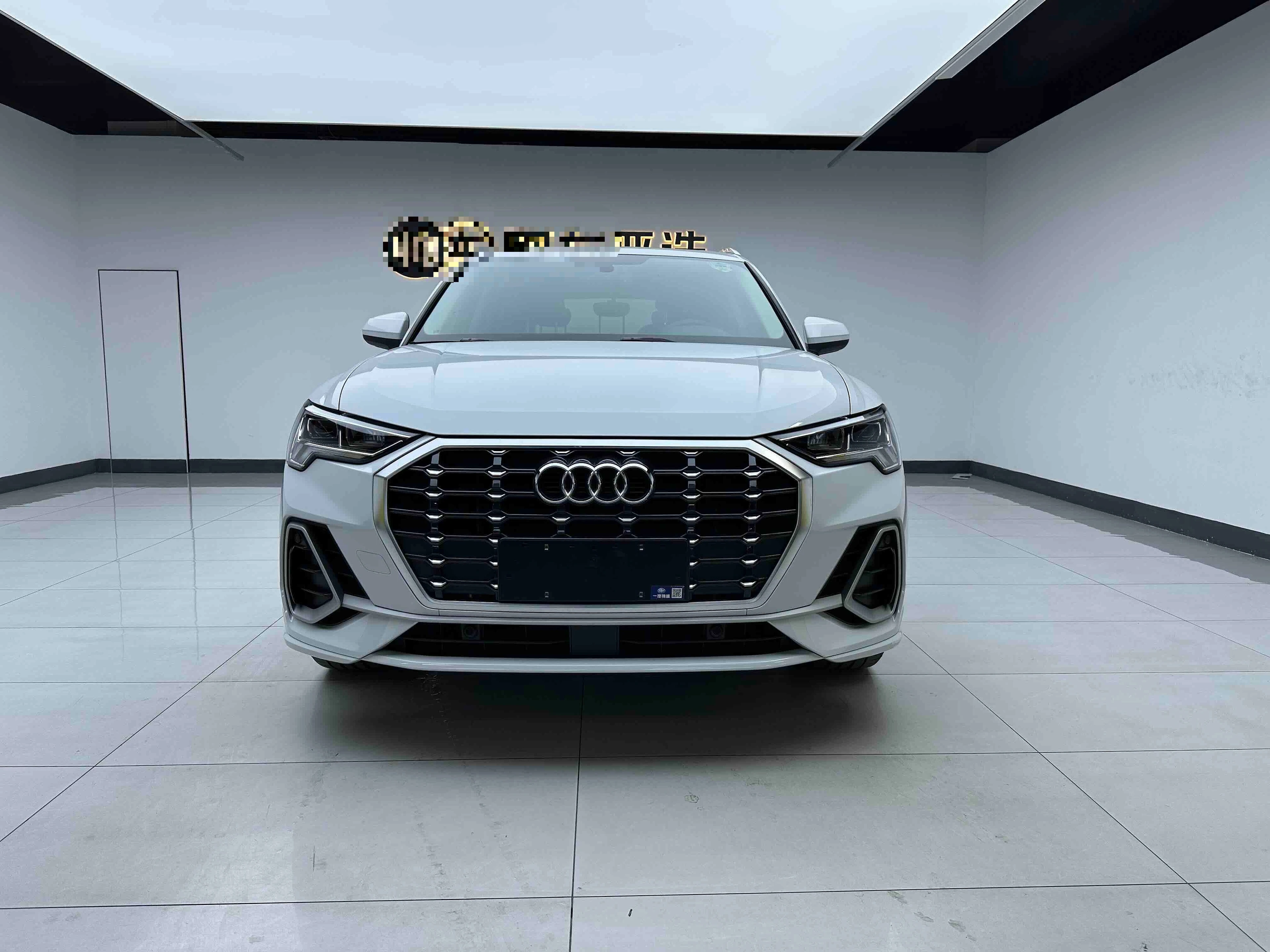 Audi Q3 40 TFSI - exterior