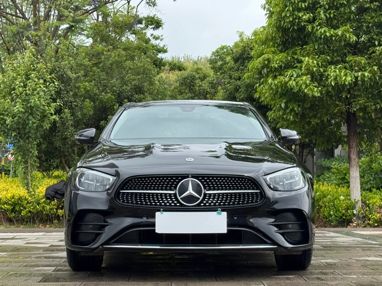 Mercedes-Benz E-Class  300 L Stylish Edition Sport Sedan