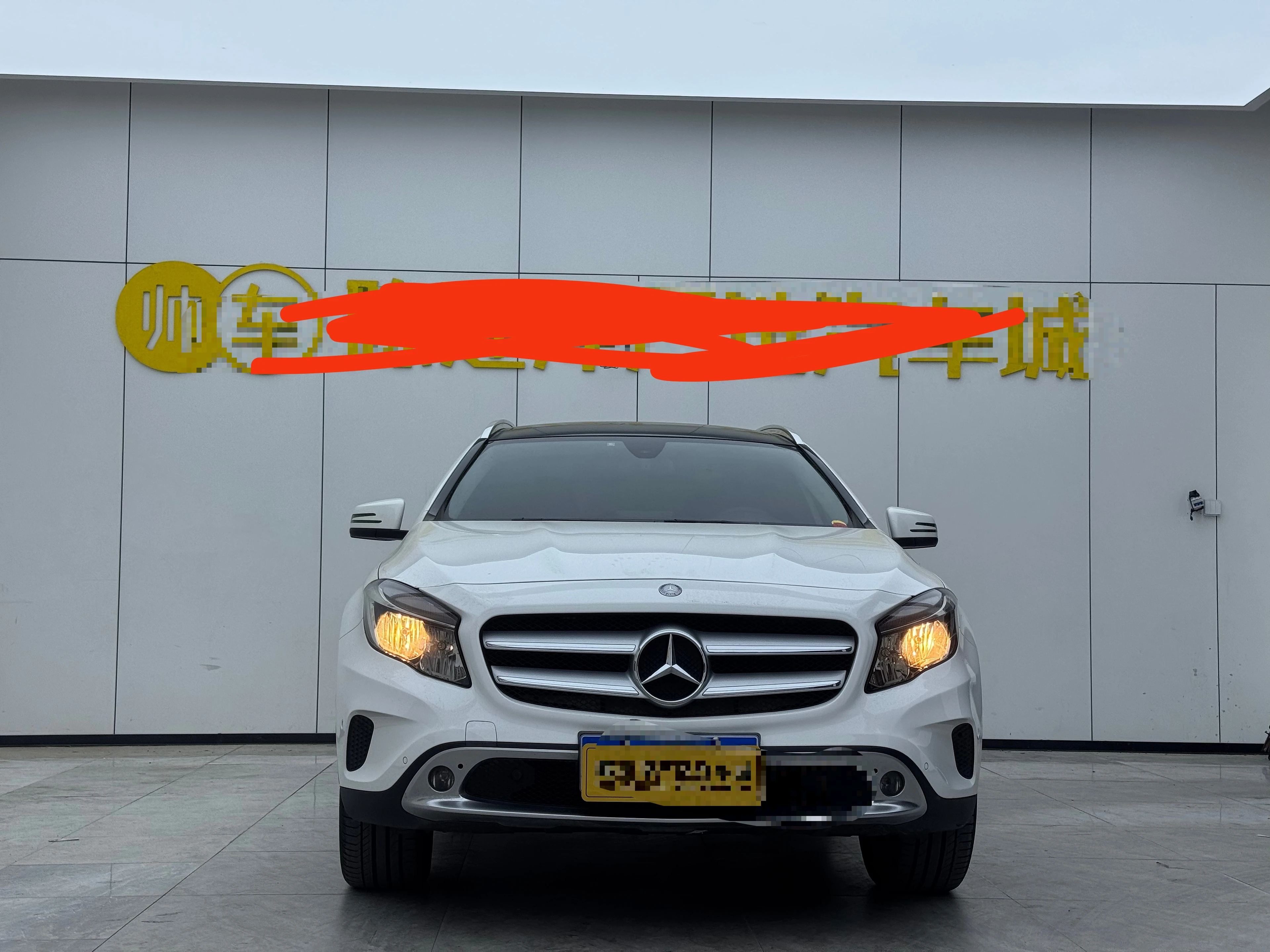 Mercedes-Benz GLA200
