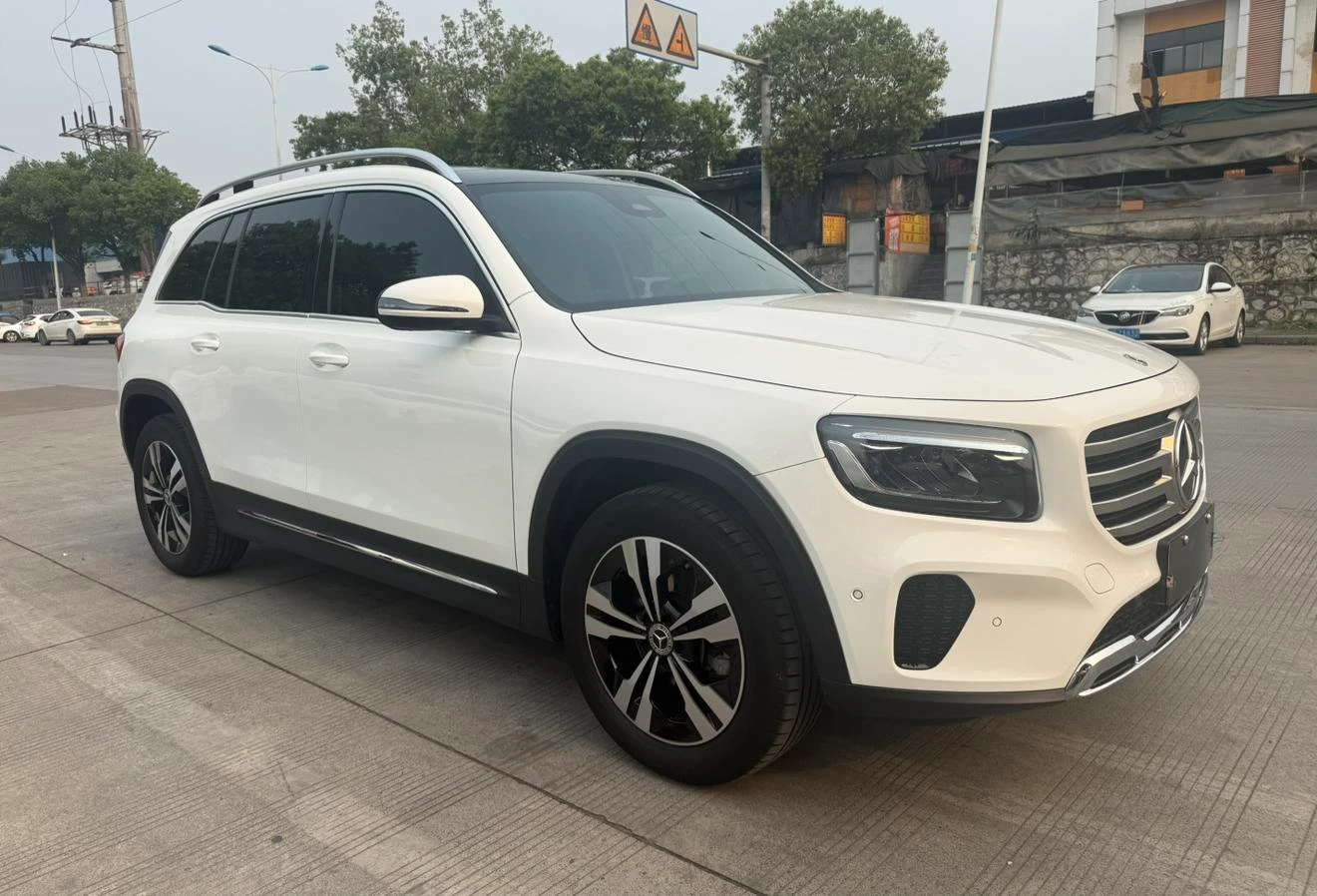 Mercedes-Benz GLB Class GLB 200 Dynamic