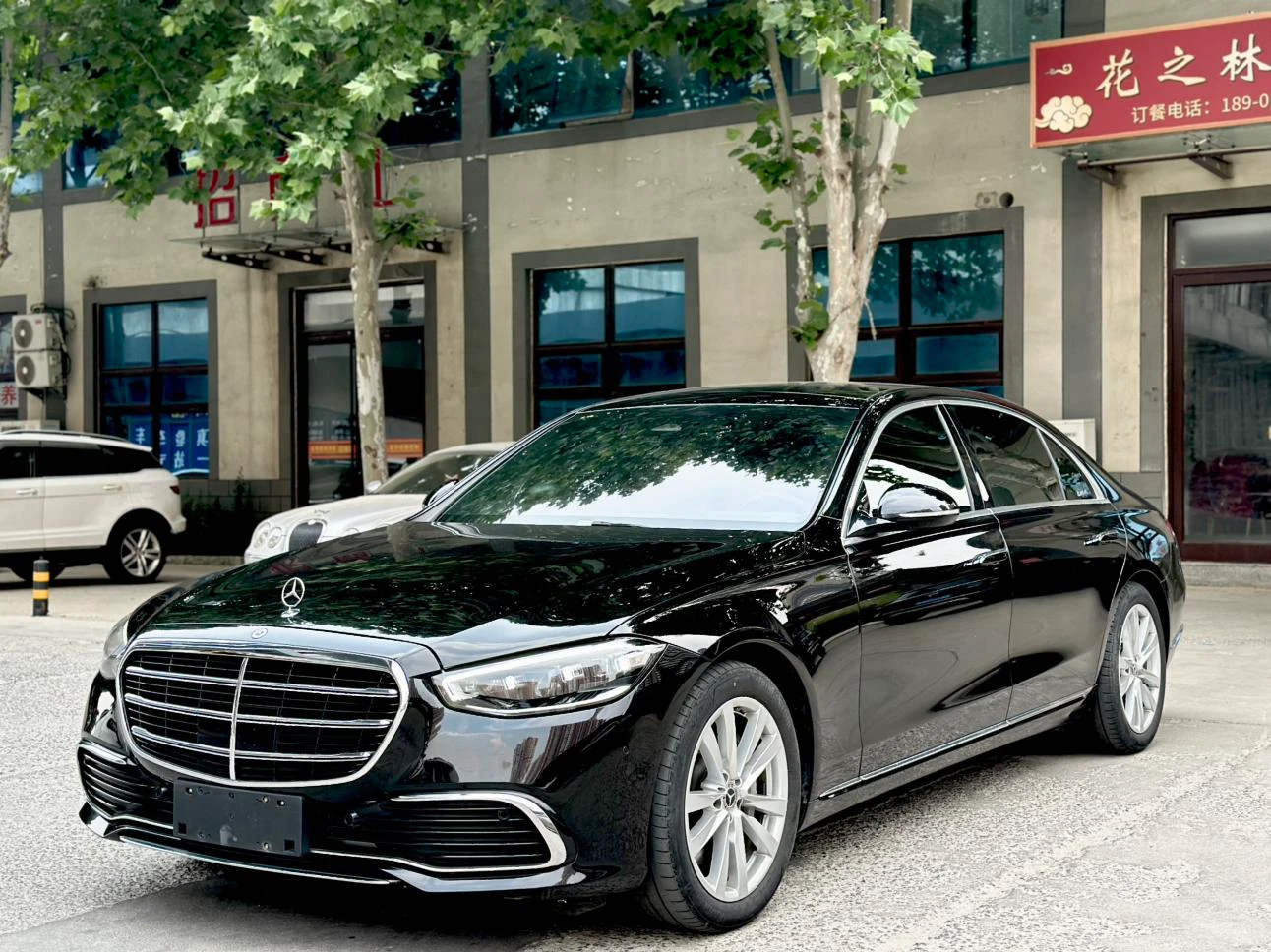 Mercedes-Benz S-Class  400 L Business