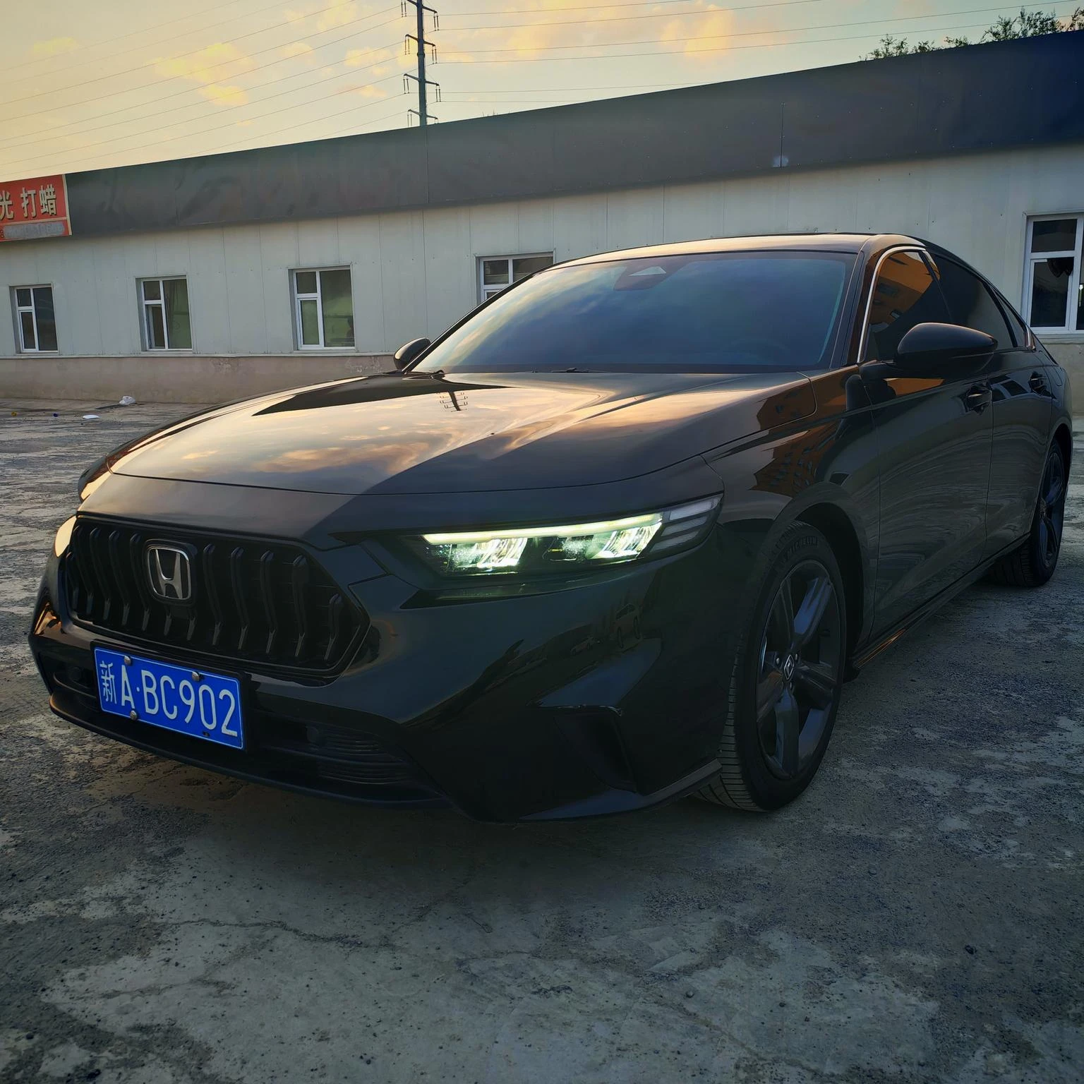 Honda Inspire 260TURBO Elite Edition