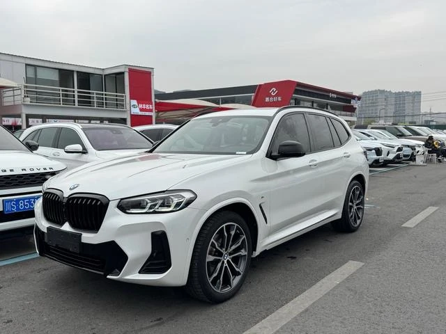 BMW X3 30i Leading Edition