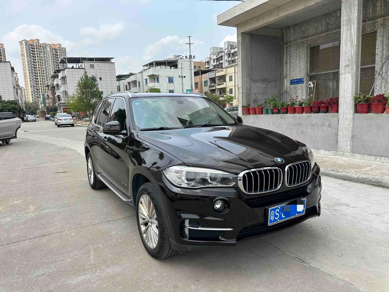 BMW X5 xDrive28i - exterior