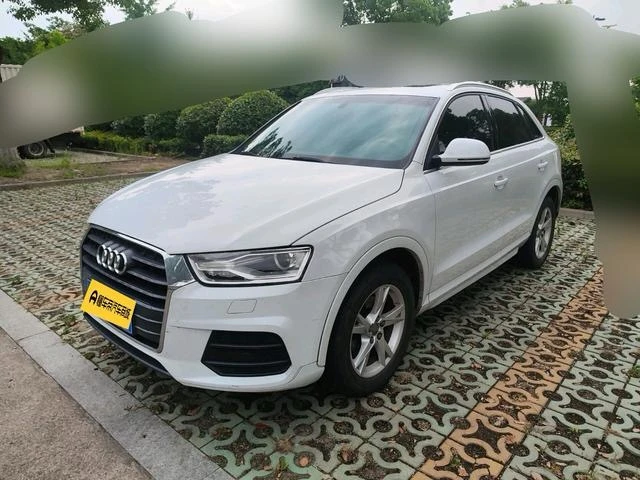 Audi Q3L 35 TFSI Fashion Trim