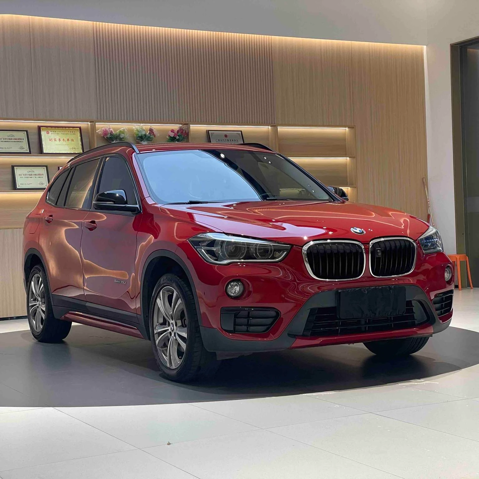 BMW X1 sDrive18Li  - exterior