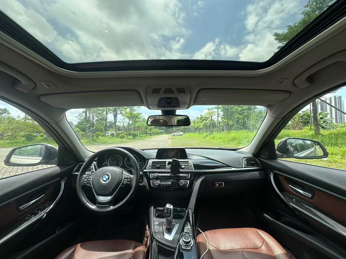 BMW 320Li Fashion - interior