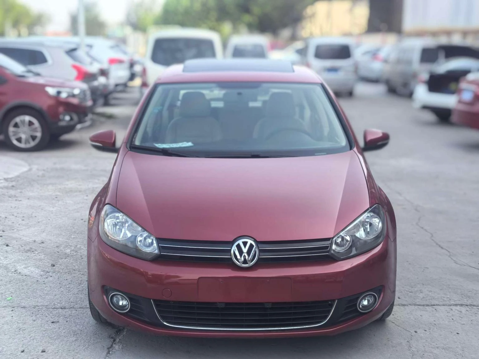 Volkswagen Golf 1.6 Automatic Trendline - exterior