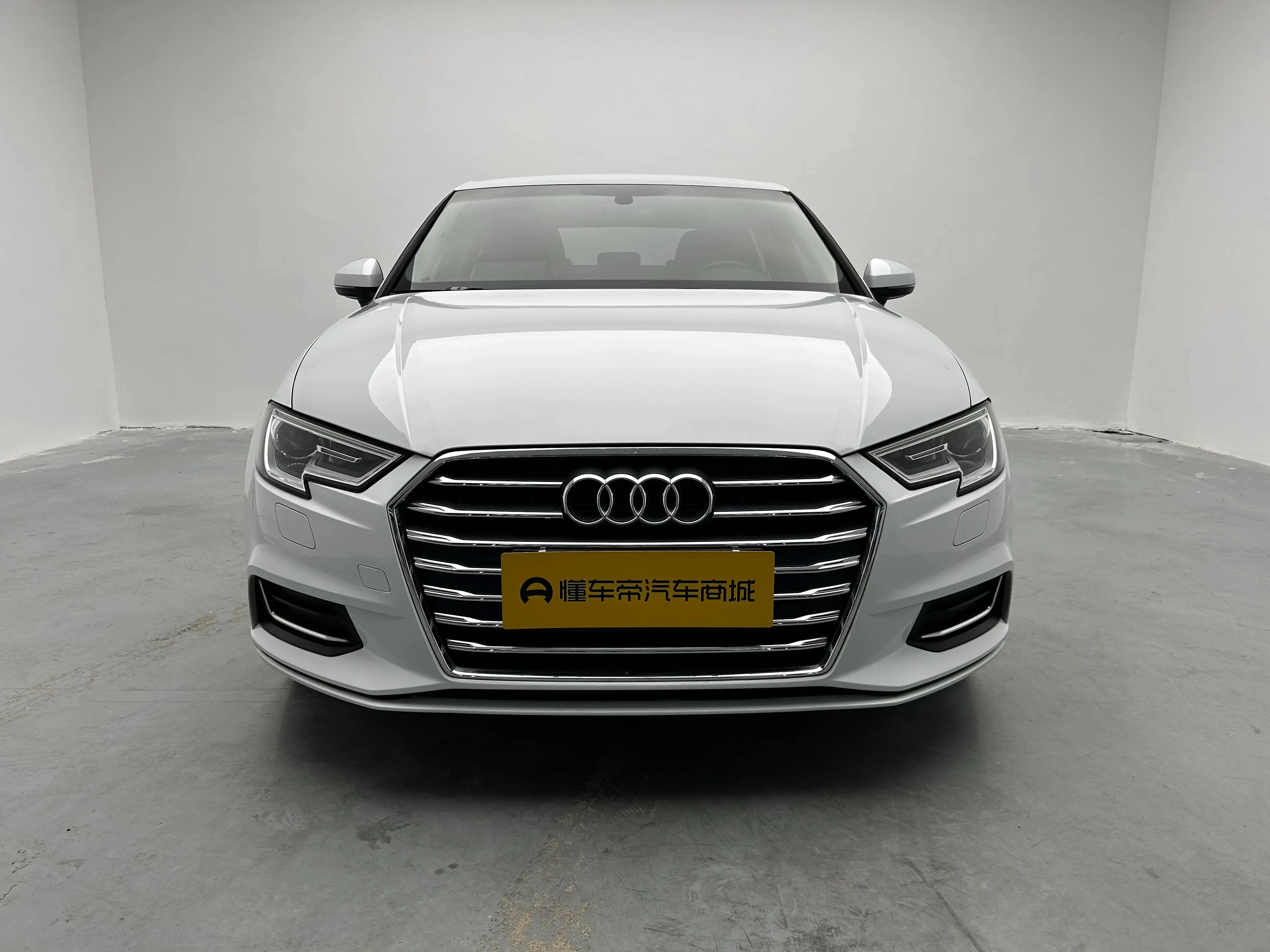 Audi A3 35 TFSI Progressive - exterior