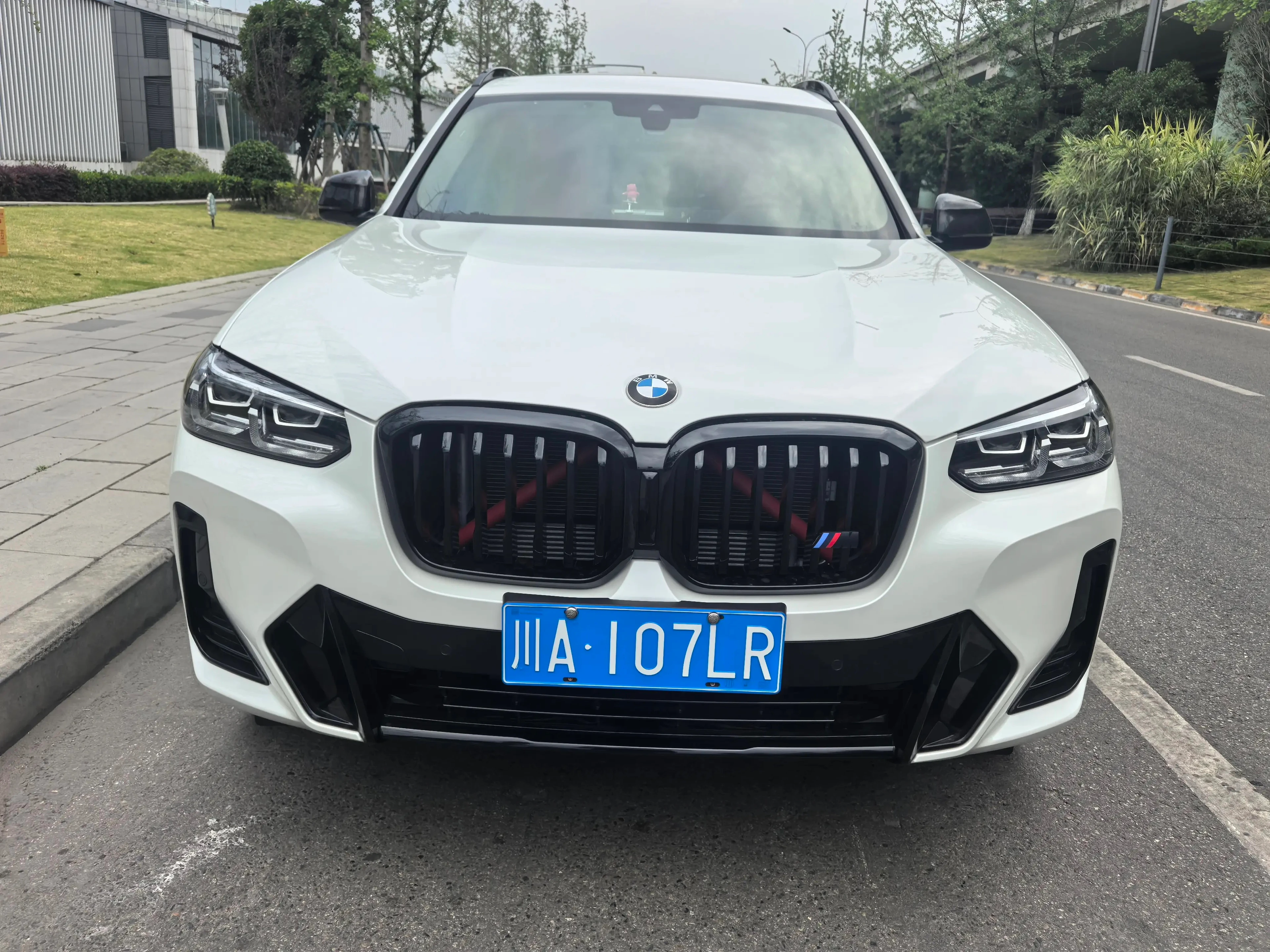 BMW X3 25i M Sport - exterior