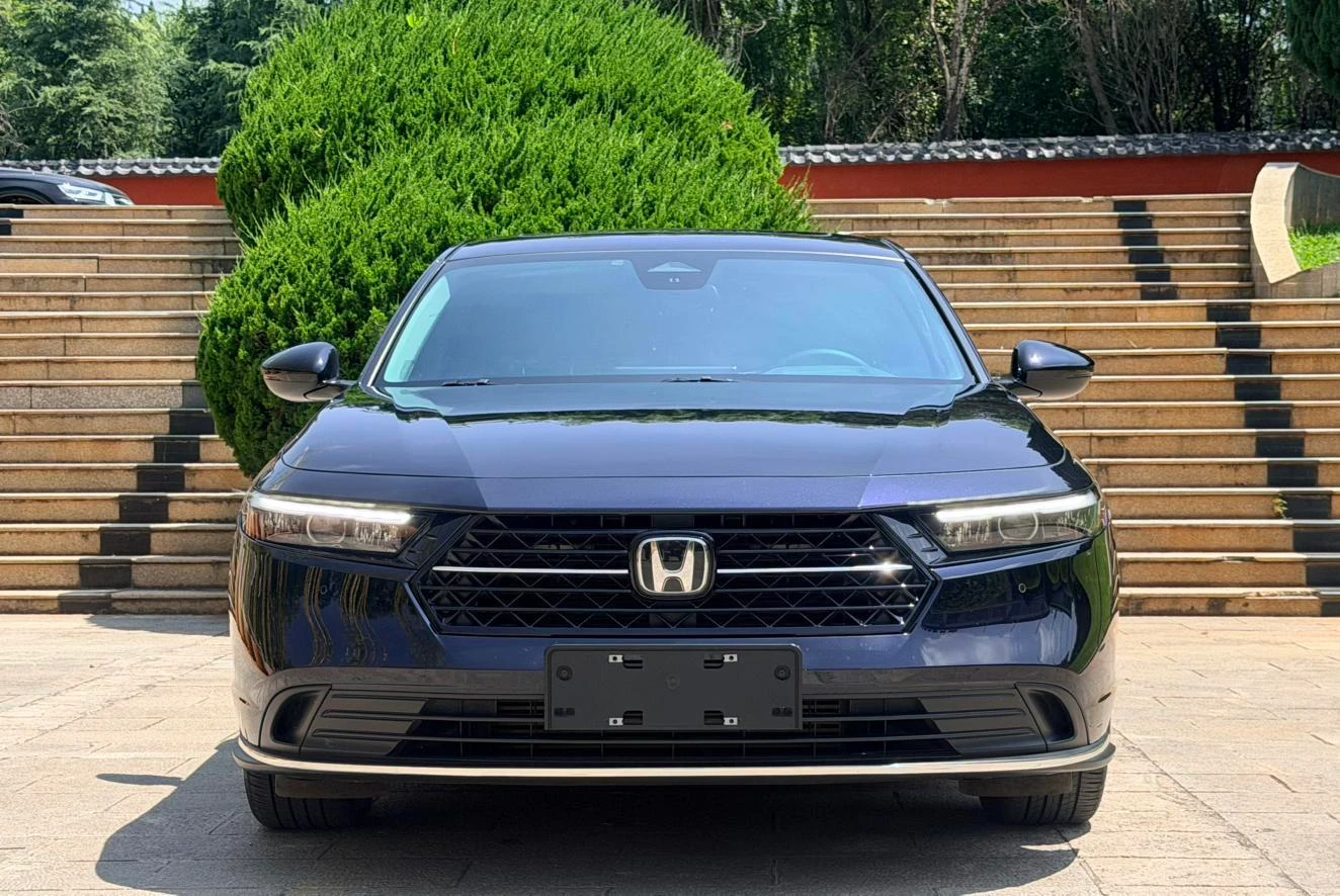 Honda Accord 260TURBO Smart Edition - exterior