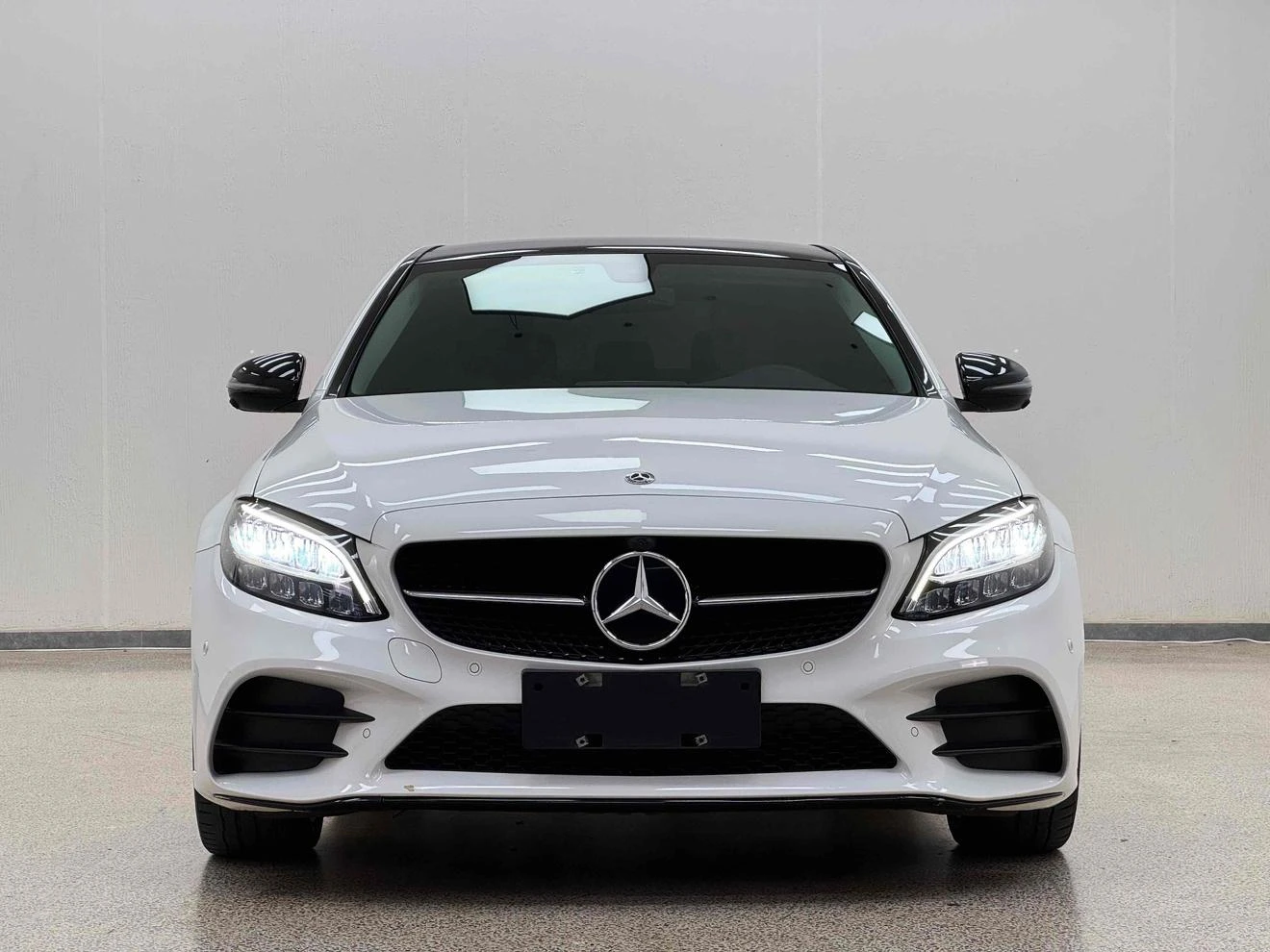 Mercedes-Benz C-Class C260 L - exterior