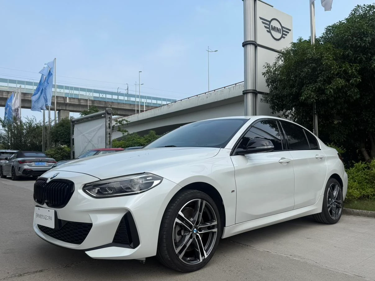BMW 1 Series 125i M Sport Shadow Edition - exterior