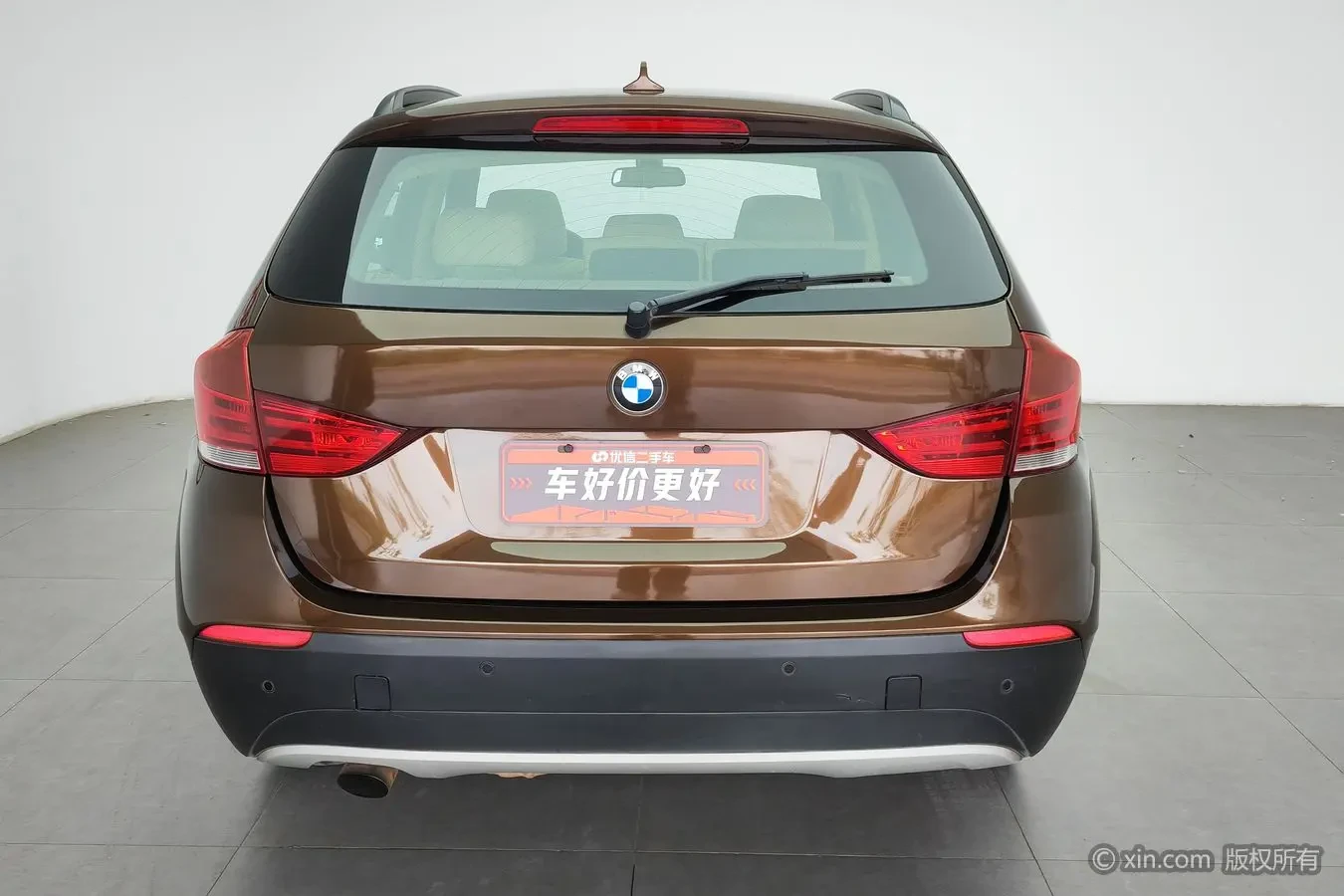 BMW X1 18i  - exterior