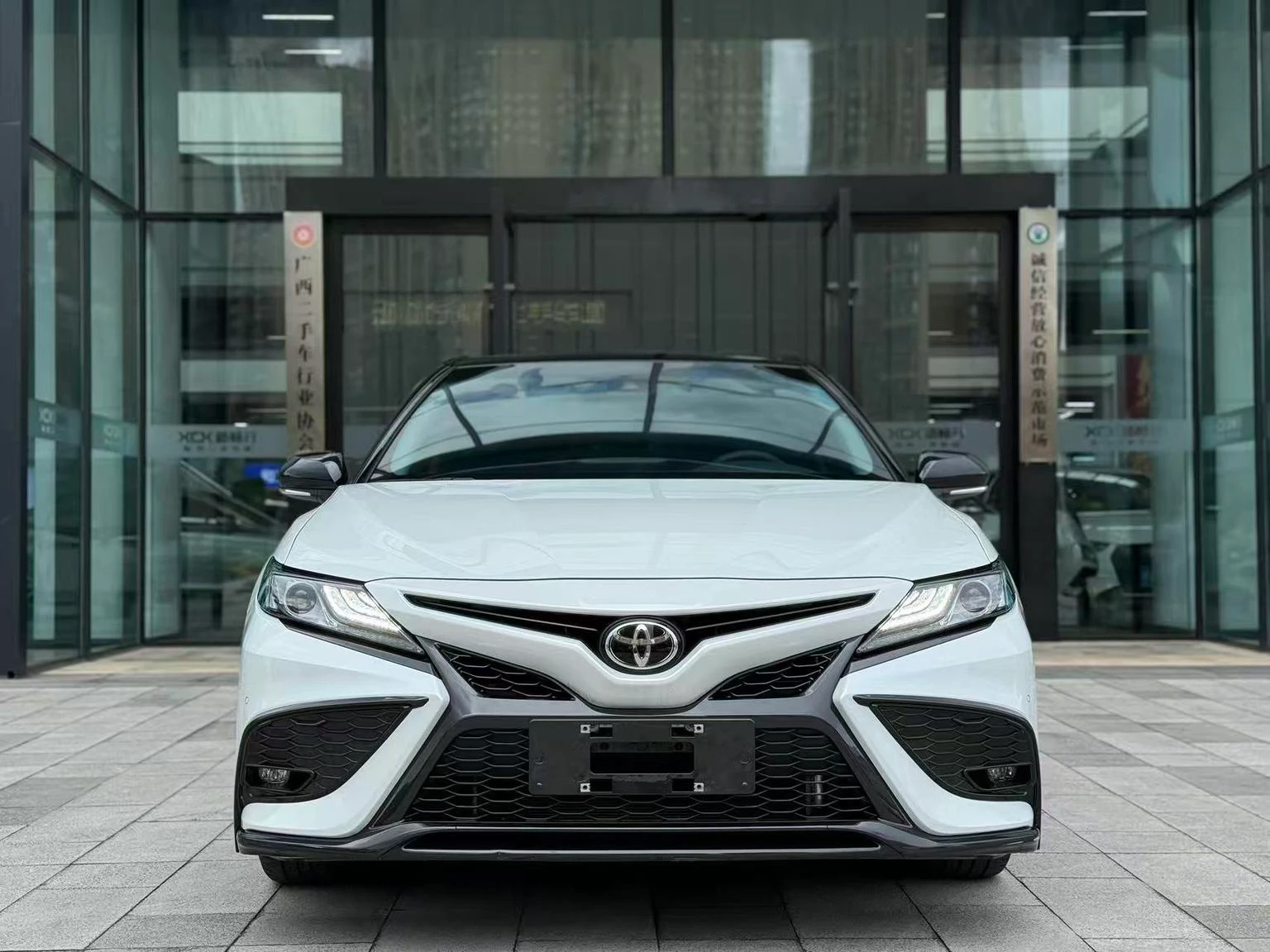 Toyota Camry 2.5S Knight Edition - exterior