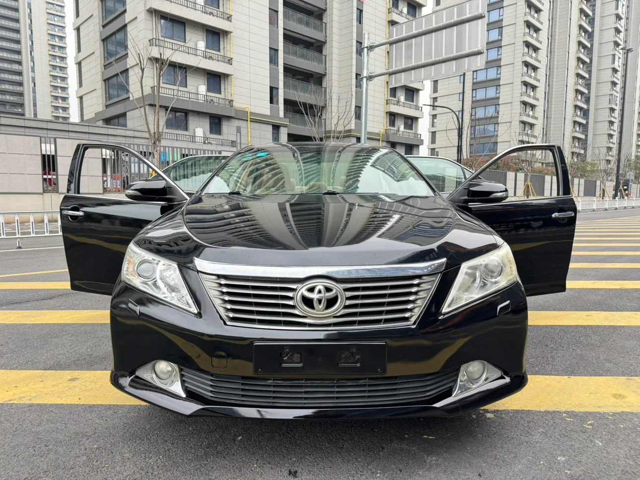 Toyota Camry - exterior