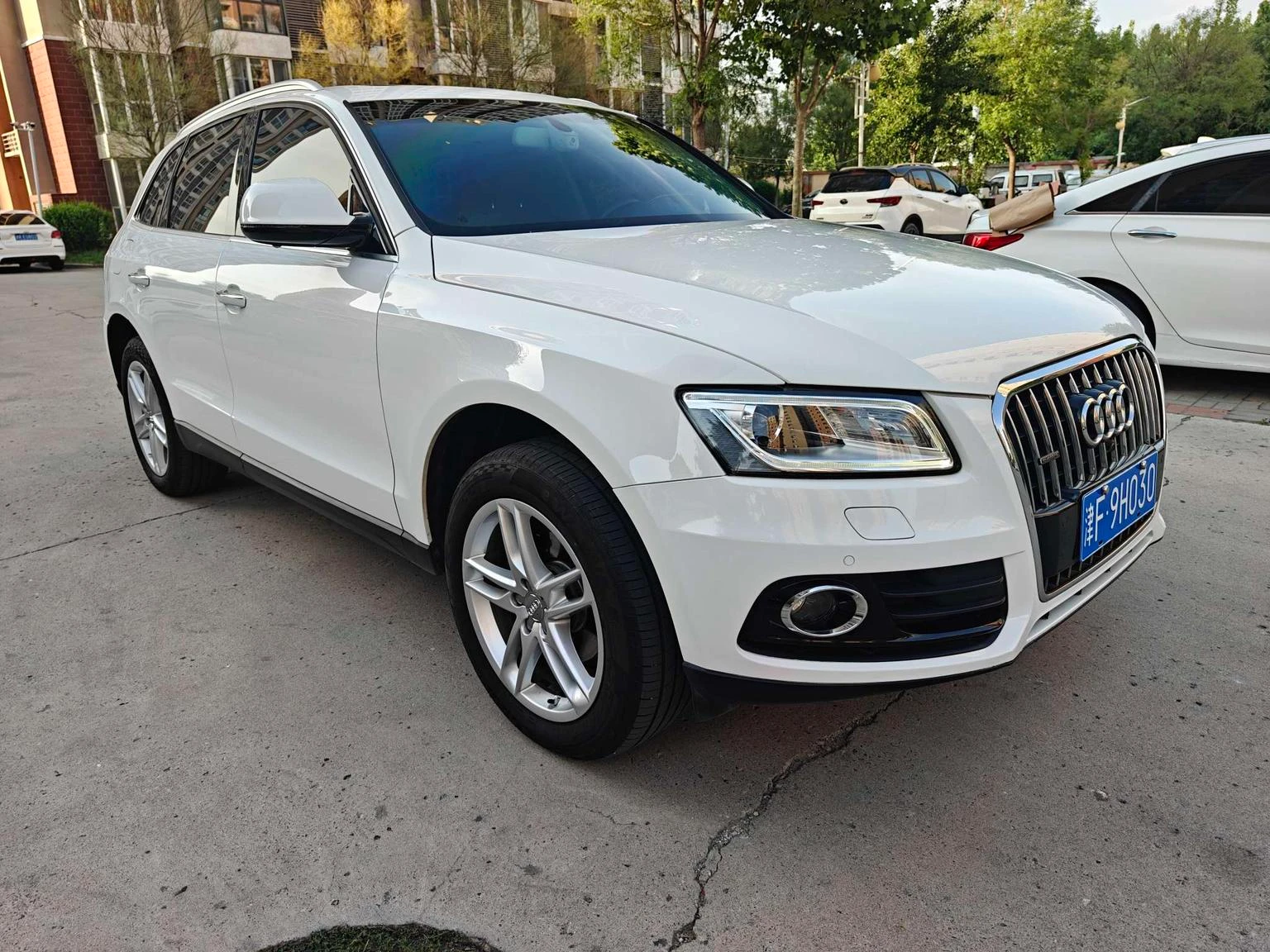 Audi Q5 40 TFSI - exterior