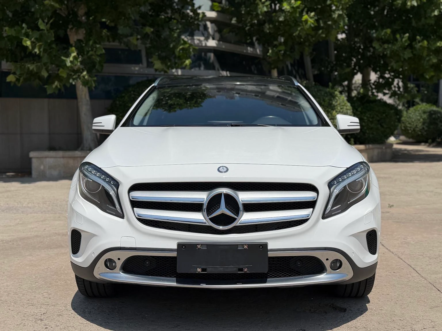 Mercedes-Benz GLA200 - exterior
