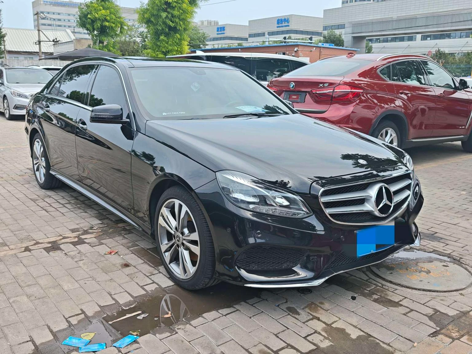 Mercedes-Benz E200 L Sport Edition - exterior