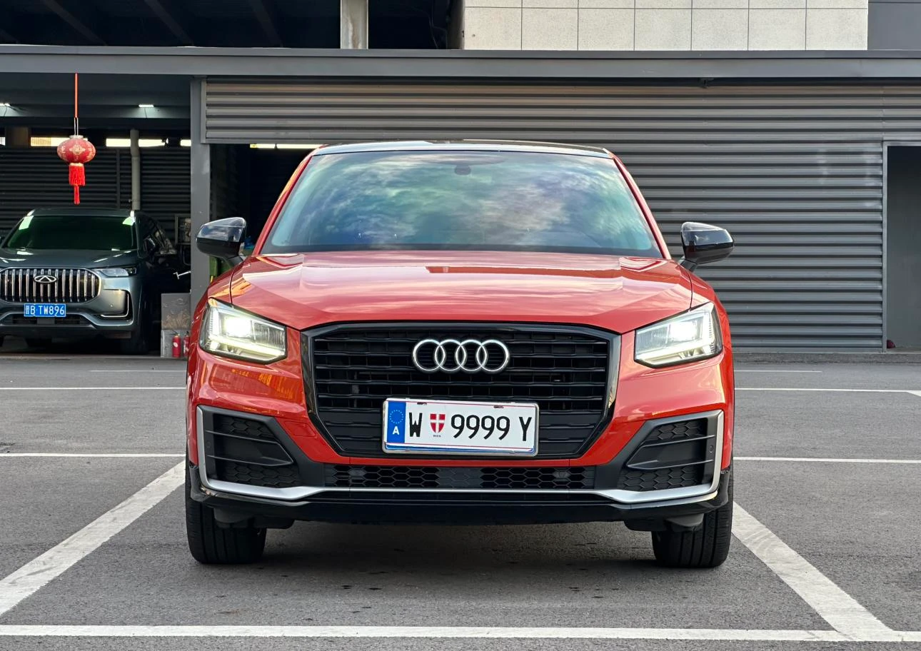 Audi Q2L  35TFSI Fashion Dynamic - exterior