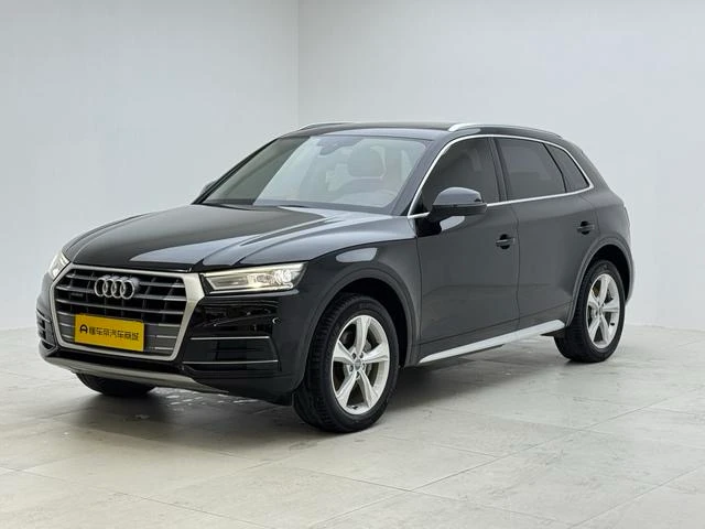 Audi Q5L 40 TFSI Rongxiang Progressive Trim