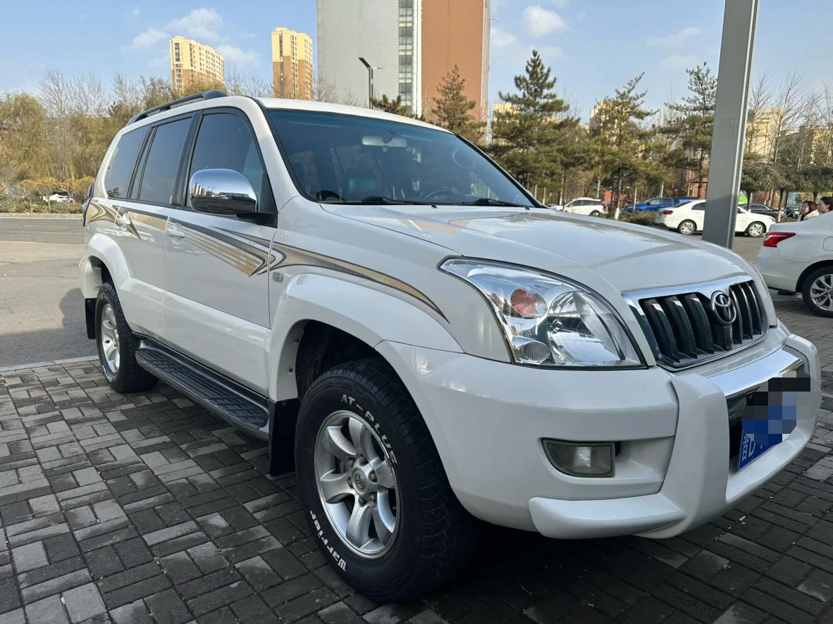 Toyota Prado - exterior